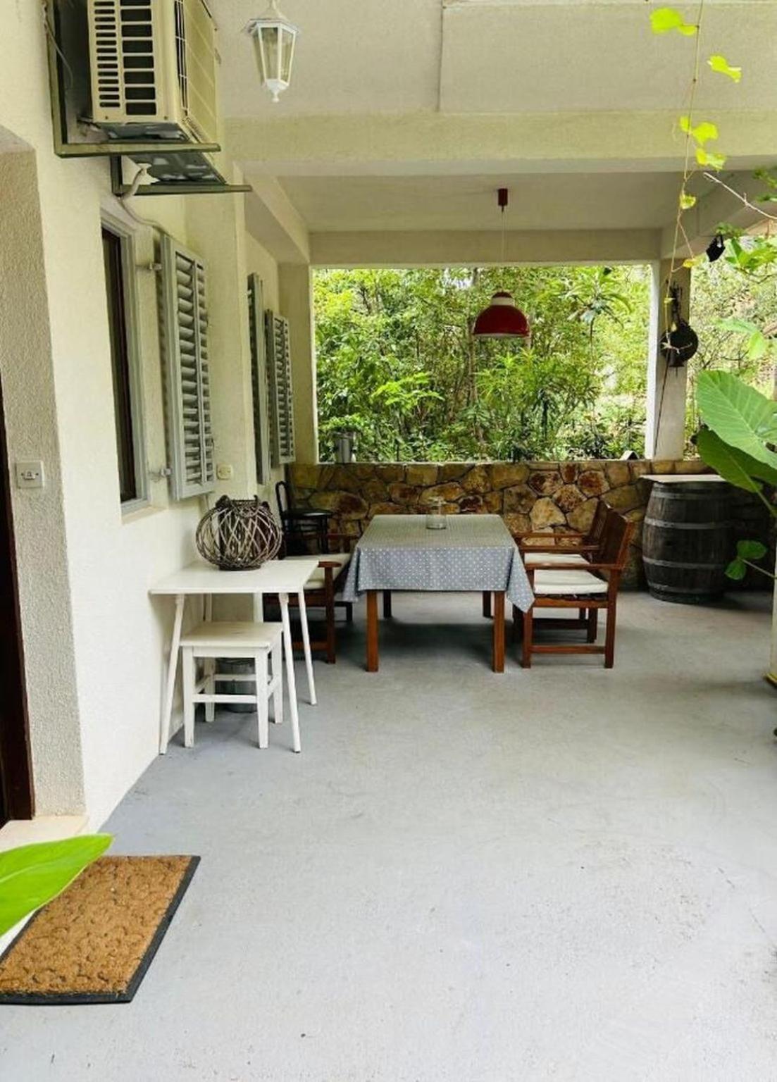 Apartments Matkov - Quite And Peaceful Location Jelsa  Εξωτερικό φωτογραφία
